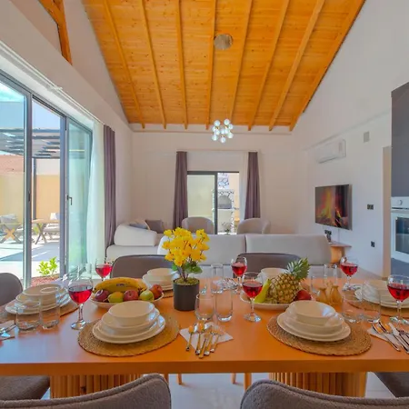 Ader Doğa Villaları 3 *