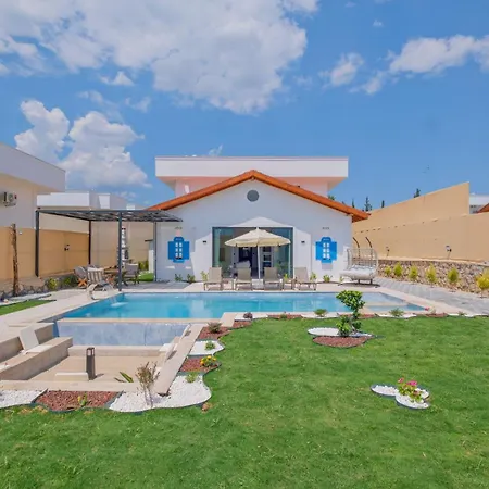 Ader Doga Villalari 3 아파트 *