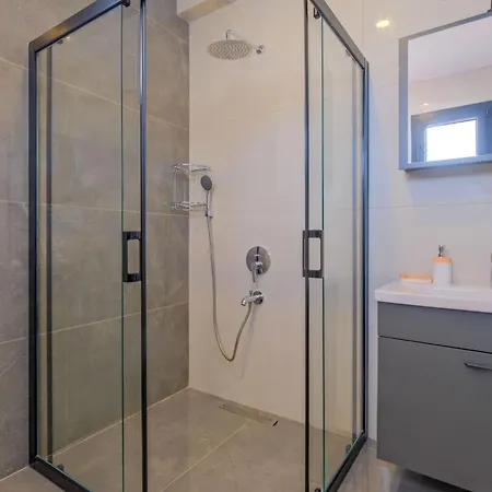 Ader Doga Villalari 3 아파트 페티예