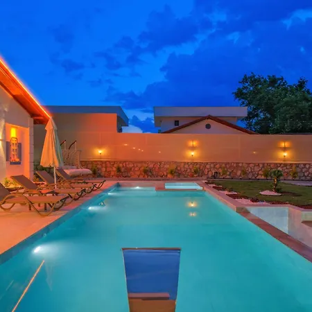 アパート Ader Doga Villalari 3 *